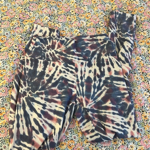 SKATIE TIE DYE TIGHTS - Picture 2 of 3